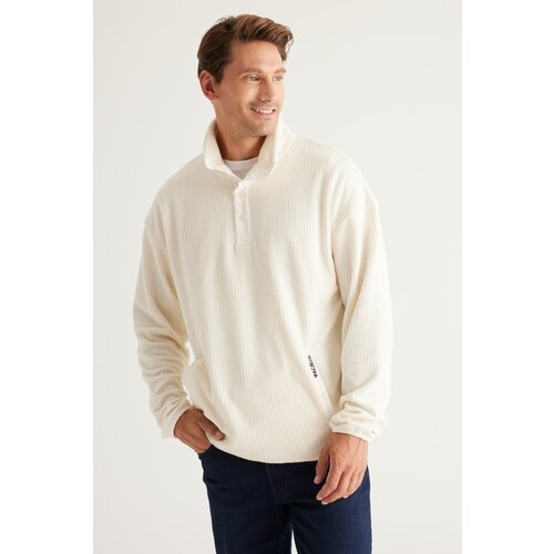 AC&Co / Altınyıldız Classics Men's Ecru Loose Fit Stand-Up Collar Jacquard Soft Touch Fleece Sweatshirt Cene