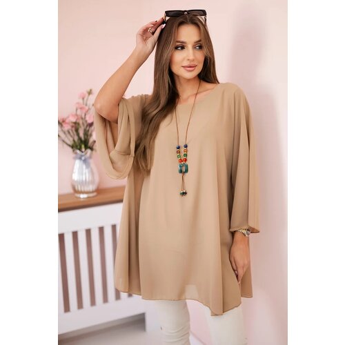 Kesi Włoski Oversized Women&amp;#039;s Blouse Made of Viscose with a Necklace Camel Slike
