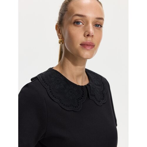 Reserved Bluza s ukrasnim ovratnikom - crno Cene