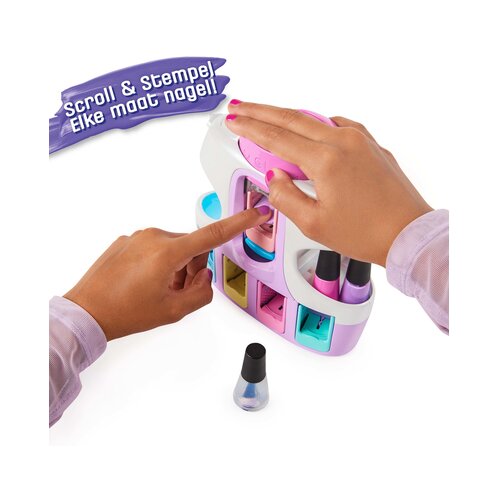 Spin Master Aparat za poslikavo nohotov s 5 &amp;scaron;ablonami. Cool Maker Go Glam U-Nique Salon Nohtov 39151 Slike