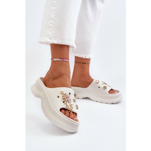 Kesi Women's foam slippers with embellishments, white Afariana Cene