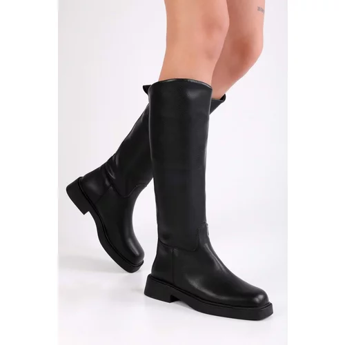 Shoeberry Women's Kensley Black Thick Sole Boots
