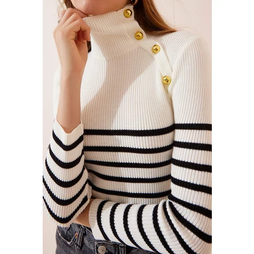 Bigdart 15818 Buttons Striped Sweater - White