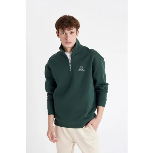 Defacto Men's Green Comfort Fit Stand Collar Zippered Text Printed Sweatshirt