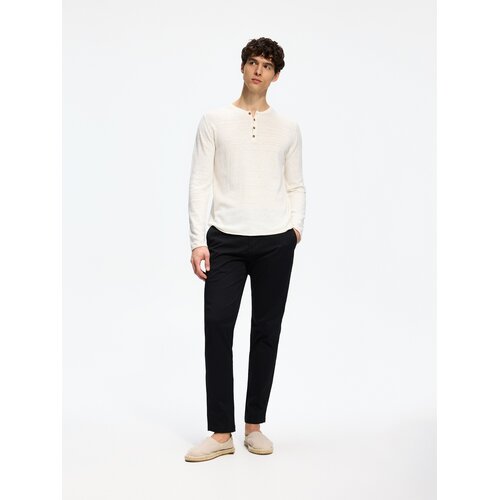 Reserved Chino slim fit hlače - crno Cene
