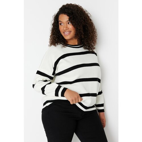 Trendyol Curve Plus Size Sweater - Ecru - Relaxed Slike