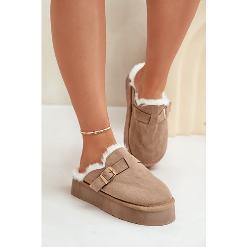 FK1 Women's slippers with thick sole with fur and buckle dark beige Linneola Cene
