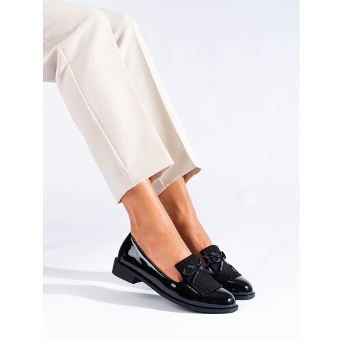 SHELOVET Black lacquered moccasins with fringe Slike