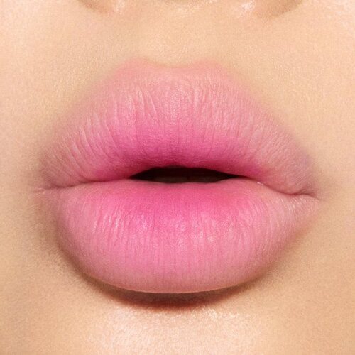MAC Cosmetics Powder Kiss Lip + Cheek Mousse večnamensko ličilo za ustnice in lica odtenek Something Borrowed 5 ml Slike