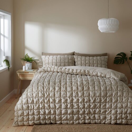 Catherine Lansfield Bež posteljina za bračni krevet 200x200 cm Puffer – Cijene