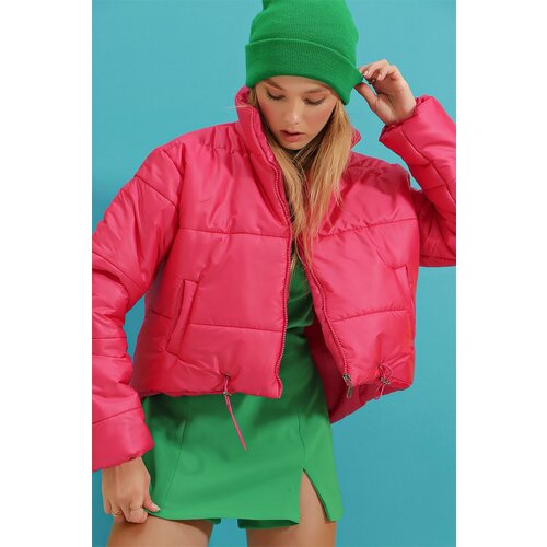 Trend Alaçatı Stili Women's Fuchsia Stand Collar Double Pocketed Inflatable Puffer Coat with Elastic Waist Slike