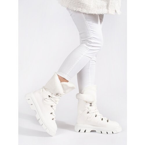 SEASTAR White lace-up women&amp;#039;s snow boots with fur on the platform Slike