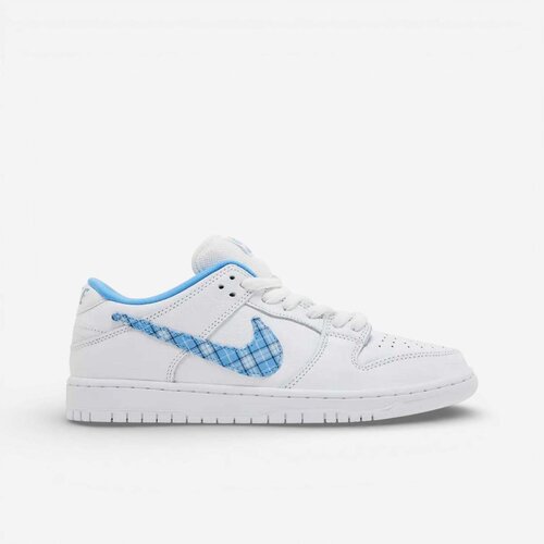 Nike Nizke superge SB Dunk Low Pro Nicole Hause Bela Cene