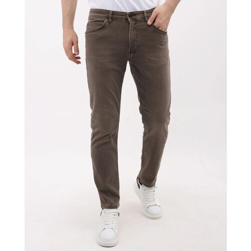 Mario Morato Kavbojke slim 153882269 Kostanjeva Slike