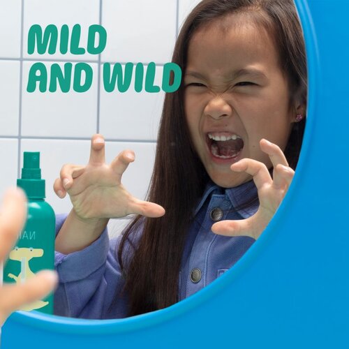 Naif Kids Detangling Spray sprej za kosu za jednostavno ra&amp;scaron;če&amp;scaron;ljavanje kose za djecu 200 ml Slike