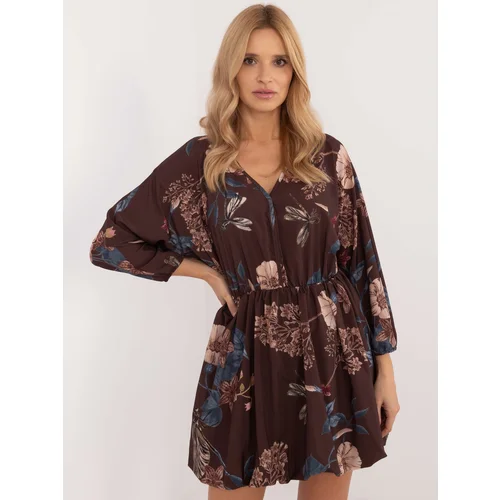 Fashionhunters Brown mini dress with a floral print