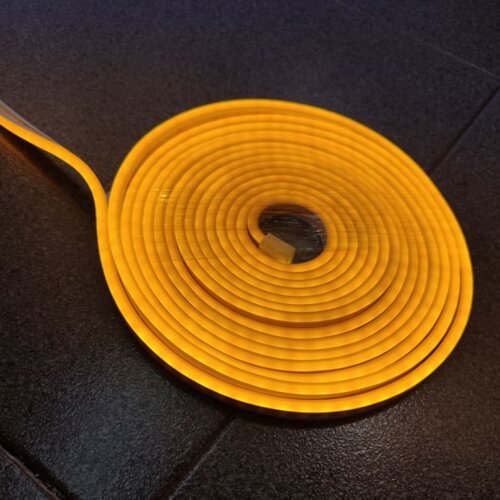  neon flex traka 12v 5m Slike