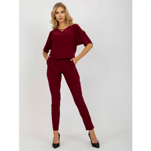 Fashion Hunters Elegant burgundy jumpsuit with trousers and short sleeves