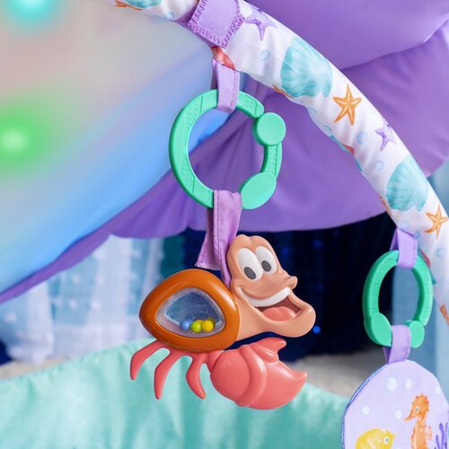 Kids II disney baby podloga za igru - the little mermaid twinkle trove 112479 Slike
