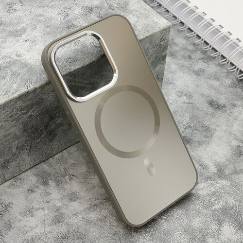 Maska COLOR METAL MagSafe za iPhone 15 Pro/ srebrna Slike