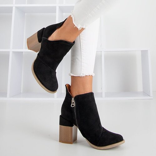 Resti Black women's stiletto boots with cutouts Cintura - Footwear Cene