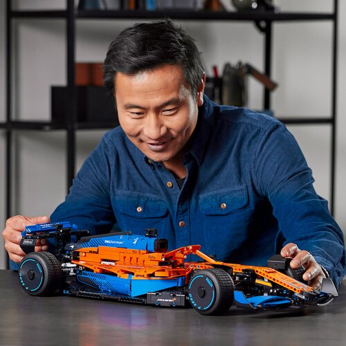 Lego technic mclaren formula 1&amp;trade; dirkalni avtomobil (42141) Slike