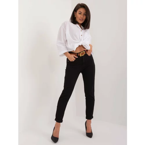 Fashion Hunters Black mom fit jeans with belt