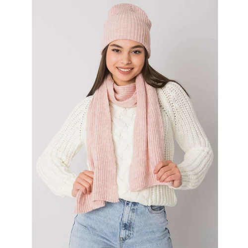 Fashion Hunters Dusty pink set of winter hat and scarf RUE PARIS