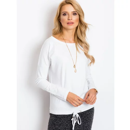 Fashion Hunters Basic white blouse with long sleeves