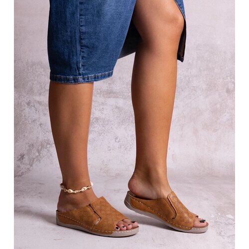 D/CEO Black sandals on a block heel Millo Cene