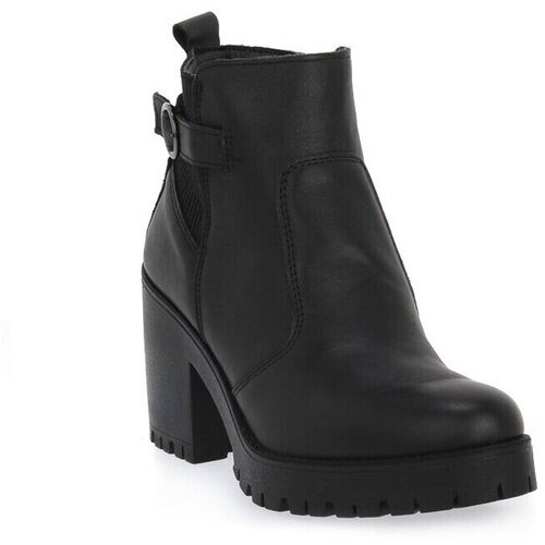 IgI&amp;amp;CO Gležnjarji Vilma Črna Slike