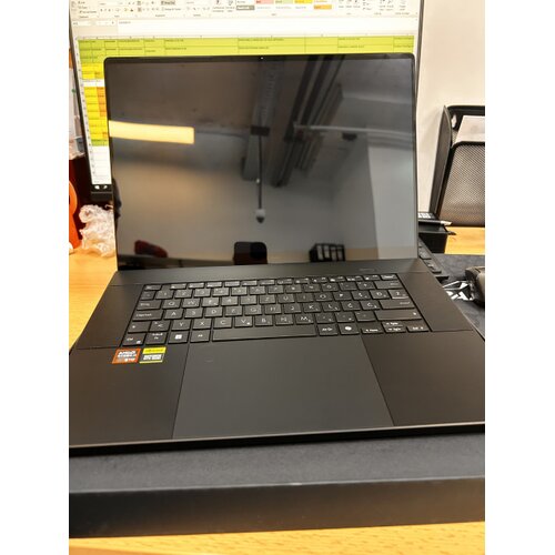 Asus proart P16 16&amp;quot; ryzen ai 9 370 64GB/2TB ssd rtx 4070 H7606WI-ME016X win 11 pro outlet Slike