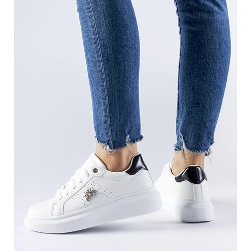 D/CEO White trainers Justar Cene