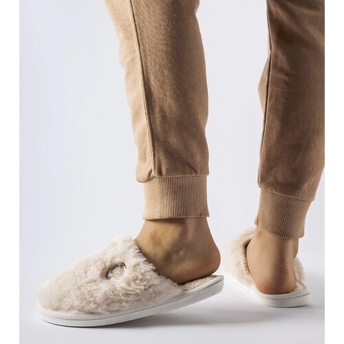 Gemre Beige warm slippers with Alessio patch Slike