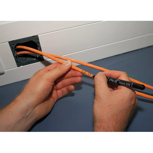 PICA marker permanentni crni 0.7mm 533/46 Slike