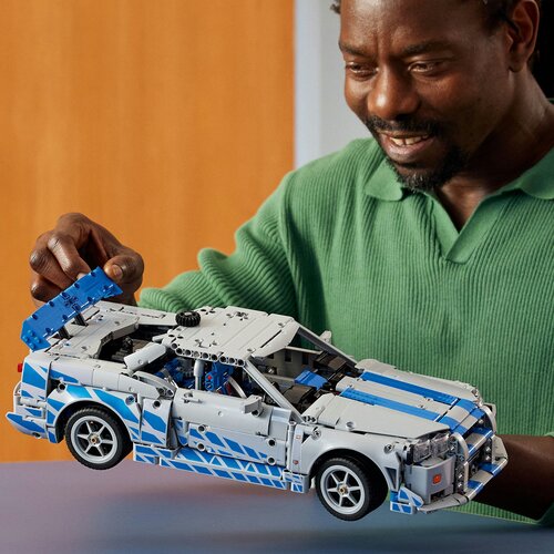 Lego LEGO&amp;reg; Technic - Nissan Skyline GT-R (R34) automobil iz Paklenih ulica 2 (42210) Slike