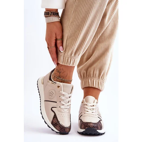 Trendy shoes by hr sales