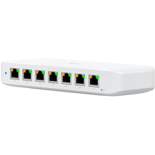 Ubiquiti lan switch USW-ULTRA-60W 8x1G/7PoE/L2/60W Slike