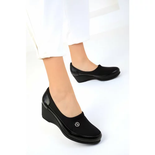 Soho Women's Black Wedge Heels 18918