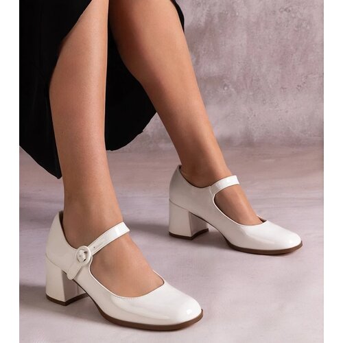 D/CEO Black pumps on a low wedge heel Chantal Cene