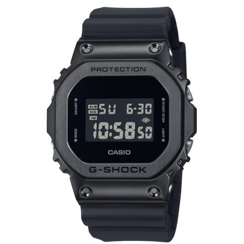 Casio G-Shock mu&amp;scaron;ki sat ( GM-5600UB-1 ) Slike