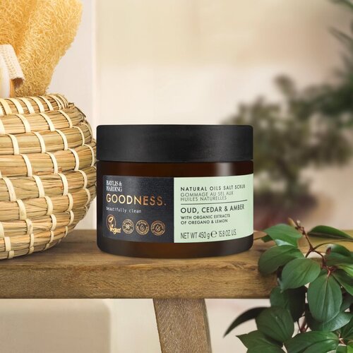 Baylis &amp;amp; Harding Goodness Oud, Cedar &amp;amp; Amber solni piling za tijelo 450 g Slike