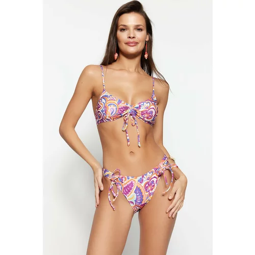 Trendyol Abstract Patterned Bikini Bottoms with Pleated Regular Leg