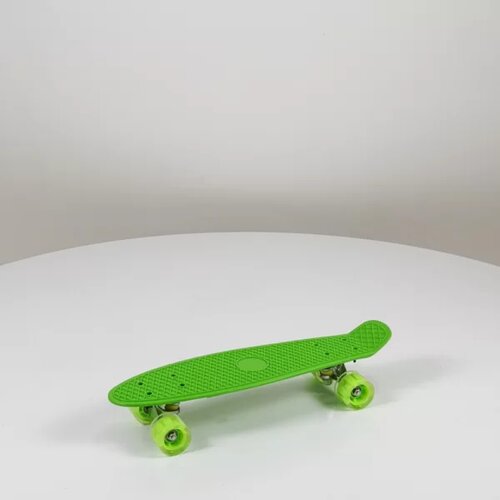  Skejtbord model 683 zeleni Slike