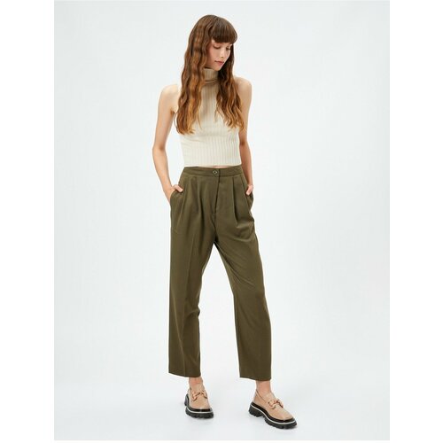 Koton Straight Leg Trousers Pleated Pocket Detailed With Button. Slike