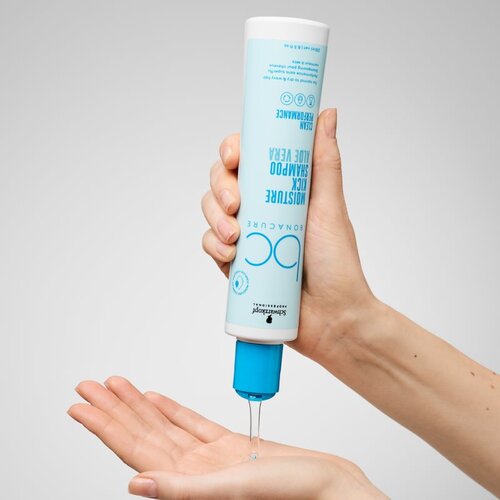 Schwarzkopf Professional BC Bonacure Moisture Kick vlažilni &amp;scaron;ampon 500 ml Slike