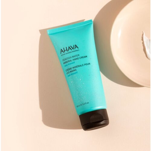 Ahava Deadsea Water Sea Kissed krema za roke z minerali 100 ml za ženske Slike