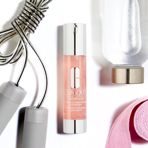Clinique Moisture Surge Hydrating Supercharged Concentrate vlažilen pripravek za vse tipe kože 48 ml za ženske Cene