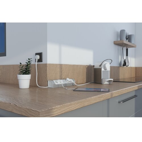 Legrand 049406 - Produžni kabl 3 utičnice Tip E + USB-A + USB-C 1 m srebrna/bela Slike