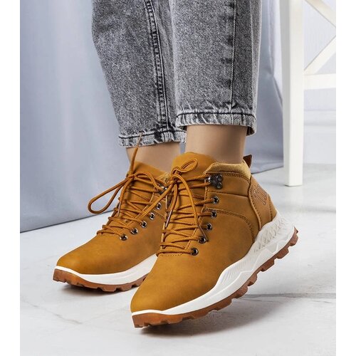 D/CEO Beige insulated boots with chain Harrison Slike